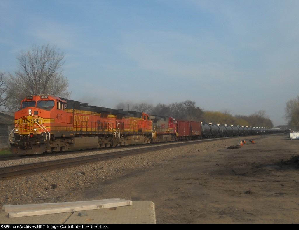 BNSF 4617 East